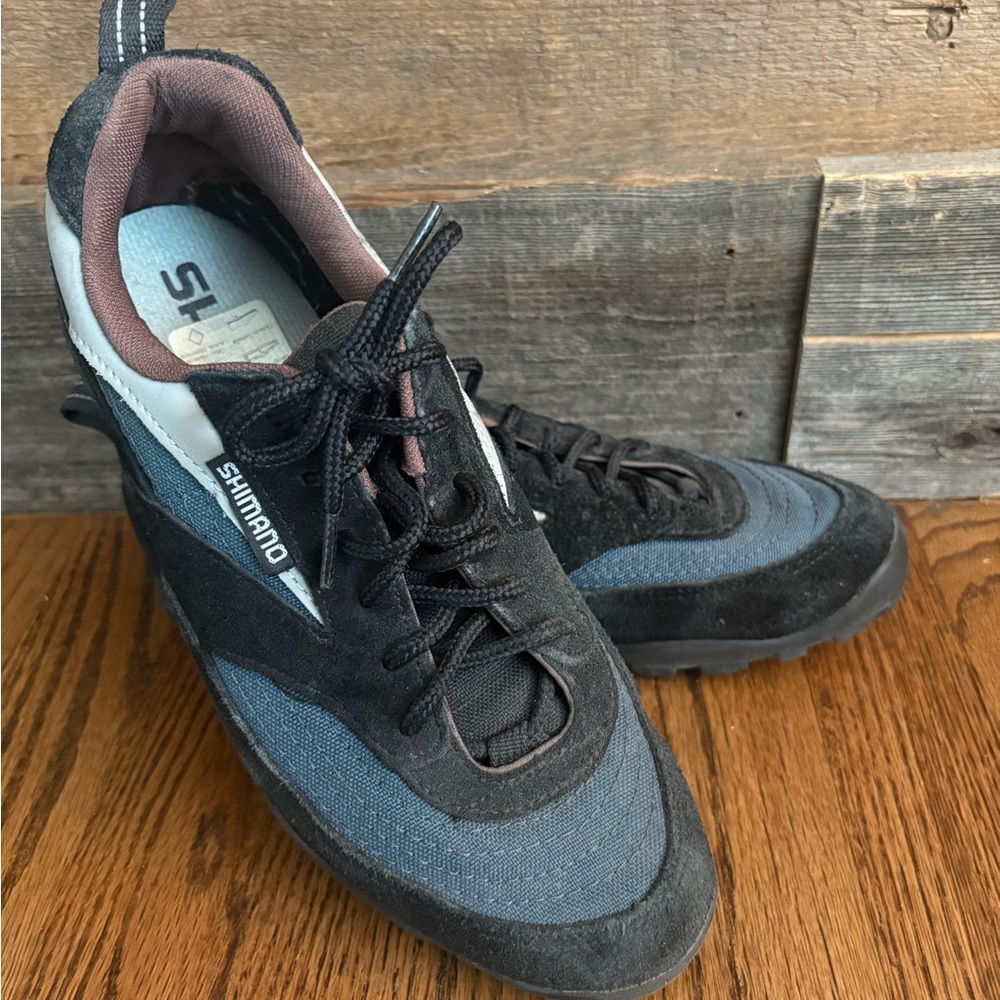 Shimano Women’s Cycle Shoes Size 41 / 9.5 Women / 8 Men